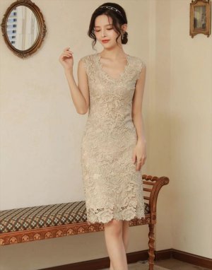 画像4: [送料無料][SETTAN]ベージュ・ブラック・レッド・金糸総レース・Vネック・ノースリーブ・タイト・ミディアムドレス・ワンピース[即日発送][大きいサイズあり]