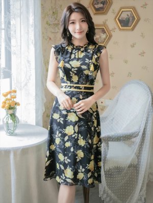 画像2: [送料無料][GINZA COUTURE]イエロー・ブルー・レッド・花柄・フリルリーブ・ハイウエスト・Aライン・ミディアムドレス・ワンピース[即日発送][大きいサイズあり]
