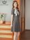 画像2: [送料無料][GINZA COUTURE]グレー・ネイビー・レッド・ピンク・イエロー・アイボリー・バイカラー・半袖・Aライン・リボン・ボタン・シンプル・ミニドレス・ワンピース[即日発送][大きいサイズあり] (2)