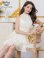 画像1: [送料無料][GINZA COUTURE]ホワイト・ブラック×ホワイト・花柄・プリント・首元フリル・ウエストマーク・アメリカンスリーブ・ティアード・Aライン・ミニドレス・ワンピース[即日発送][大きいサイズあり] (1)