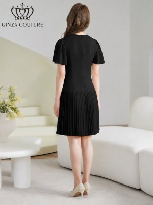 画像3: [送料無料][GINZA COUTURE]ブラック・ピンク・アイボリー・ワンカラー・フリルスリーブ・Vネック・フラワーコサージュ・ボタン・裾プリーツ・Aライン・ミニドレス・ワンピース[即日発送][大きいサイズあり]