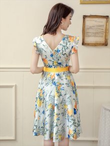 他の写真2: [送料無料][ERUKEI]イエロー・レッド・花柄・プリント・サテン・フリルスリーブ・Aライン・リボンベルト・ミディアムドレス・ワンピース[即日発送][大きいサイズあり]