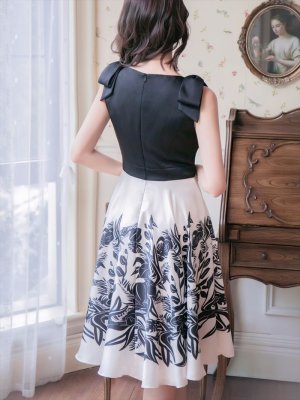 画像3: [送料無料][SETTAN]ブラック×ベージュ・花柄プリント・Vネック・ノースリーブ・ハイウエスト・Aライン・ショート丈・ミニドレス・ワンピース[即日発送][大きいサイズあり]