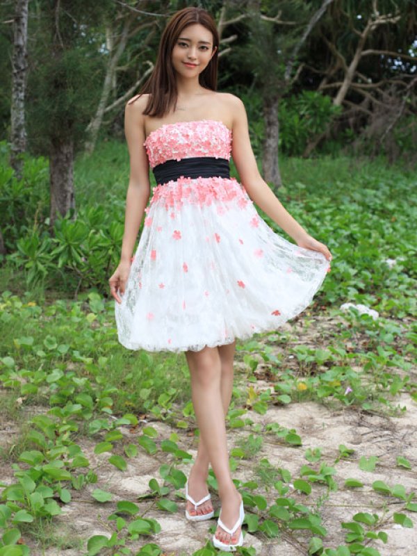 画像5: [送料無料][ERUKEI]ピンク×ホワイト・ホワイト×ブラック・ベア・レース・フラワー・スパンコール・Aライン・ミニドレス・ワンピース[即日発送] (5)