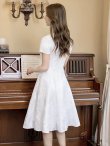 画像9: [送料無料][GINZA COUTURE]イエロー・ホワイト・ブルー・花柄・ジャガード・切り替え・Aライン・半袖・ミディアムドレス・ワンピース[即日発送][大きいサイズあり] (9)