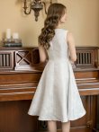 画像13: [送料無料][GINZA COUTURE]ブルー・ピンク×シルバー・ホワイト・ピンク×ゴールド・フラワープリント・金糸・Aライン・ミディアムドレス・ワンピース[即日発送][大きいサイズあり] (13)