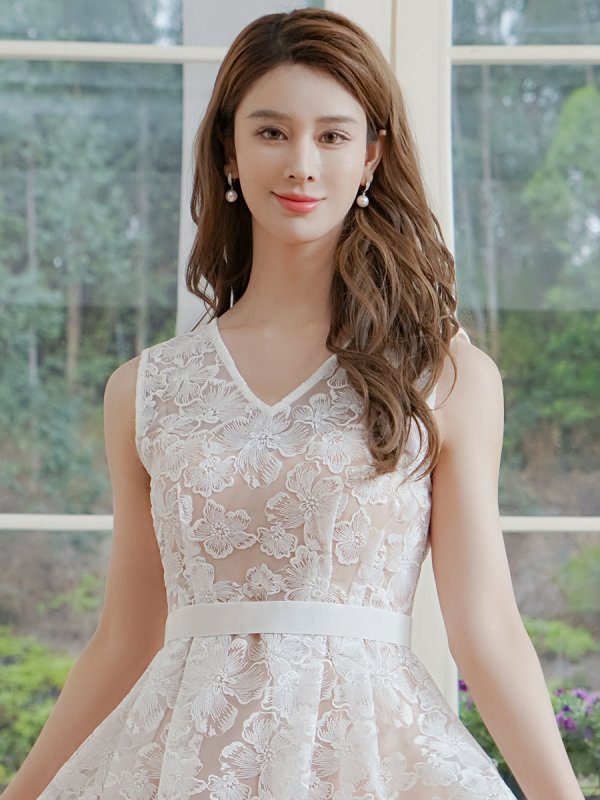 画像4: [送料無料][GINZA COUTURE]ホワイト・総レース・スパンコール・Vネック・ウエストマーク・Aライン・ミディアムドレス・ワンピース[即日発送][大きいサイズあり] (4)