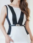 画像10: [送料無料][GINZA COUTURE]ブラック×ベージュ・ホワイト×ブラック・バイカラー・ベルト付き・シンプル・ノースリーブ・タイト・ミディアムドレス・ワンピース[即日発送][大きいサイズあり] (10)