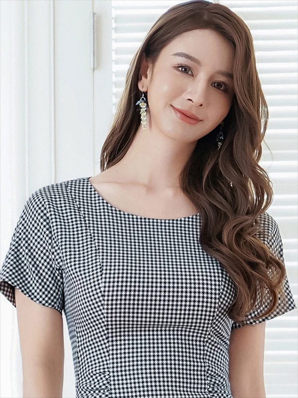 画像4: [送料無料][GINZA COUTURE]ブラック×ホワイト・千鳥格子・チェック・シンプル・半袖・タイト・ミディアムドレス・ワンピース[即日発送][大きいサイズあり] (4)