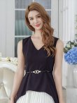 画像4: [送料無料][GINZA COUTURE]ブラック×ホワイト・バイカラー・ノースリーブ・Vネック・レイヤード・プリーツ・ベルト付き・Aライン・ミディアムドレス・ワンピース[即日発送][大きいサイズあり] (4)