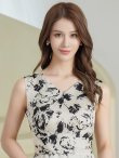 画像4: [送料無料][GINZA COUTURE]ホワイト×ブラック・ブラック×ホワイト・イエロー・パープル・ロイヤルブルー・ホワイト・ワインレッドサテン・シンプル・Vネック・ノースリーブ・ウエストマーク・Aライン・ロングドレス[即日発送][大きいサイズあり] (4)
