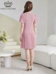 画像3: [送料無料][GINZA COUTURE]ピンク・ブラック・アイボリー・ワンカラー・フリルスリーブ・Vネック・フラワーコサージュ・ボタン・裾プリーツ・Aライン・ミニドレス・ワンピース[即日発送][大きいサイズあり] (3)