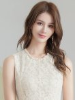 画像4: [送料無料][GINZA COUTURE]ホワイト・ワンカラー・シンプル・総レース・パール・ノースリーブ・インナーミニ・Aライン・ロングドレス[即日発送][大きいサイズあり] (4)
