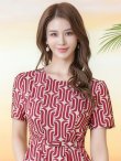 画像4: [送料無料][GINZA COUTURE]レッド・ブラック・柄物・プリント・ラウンドネック・半袖・ベルト付き・ポケット・Aライン・ティアード・フレア・ロングドレス[即日発送][大きいサイズあり] (4)