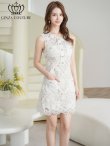 画像2: [送料無料][GINZA COUTURE]ホワイト・グリーン・総レース・ビジューボタン・フェイクポケット・インナーキャミソール付き・タイト・ノースリーブ・ミニドレス・ワンピース[即日発送][大きいサイズあり] (2)