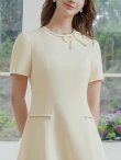 画像4: [送料無料][GINZA COUTURE]アイボリー・リボン・半袖・ラインストーン・フェイクポケット・Aライン・ミニドレス・ワンピース[即日発送][大きいサイズあり] (4)
