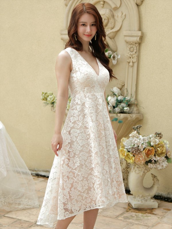 画像2: [送料無料][ERUKEI]ホワイト・ブラック・花柄・ハイビスカス・レース・刺繍・Vネック・ノースリーブ・テールカット・Aライン・ミディアムドレス・ワンピース[即日発送][大きいサイズあり] (2)