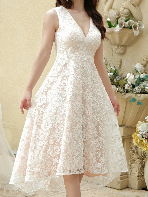 画像4: [送料無料][ERUKEI]ホワイト・ブラック・花柄・ハイビスカス・レース・刺繍・Vネック・ノースリーブ・テールカット・Aライン・ミディアムドレス・ワンピース[即日発送][大きいサイズあり] (4)