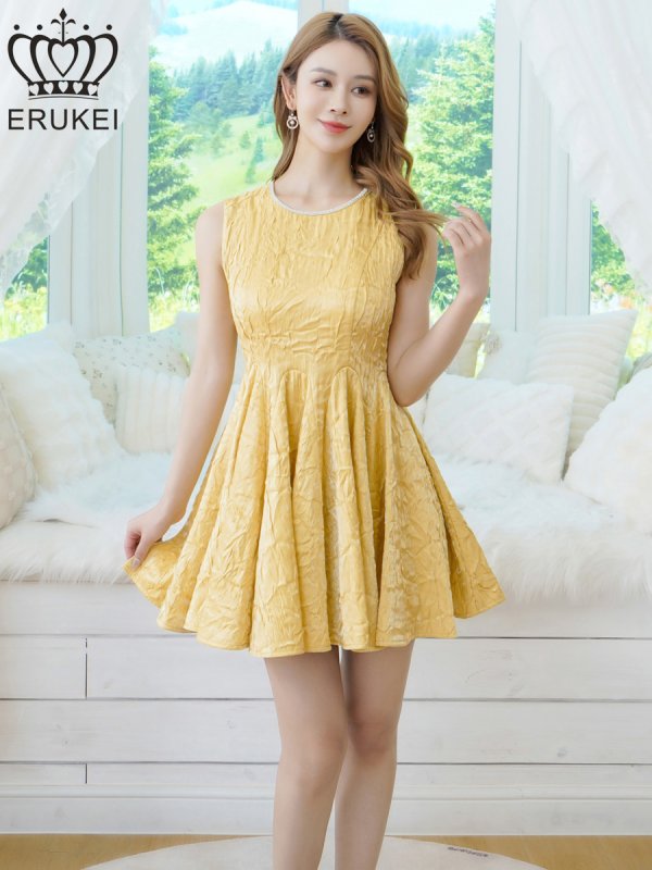 画像6: [送料無料][ERUKEI]イエロー・ホワイト・ワインレッド・ワンカラー・シャイニーサテン・シワ加工・ネックビジュー・シンプル・ノースリーブ・フレア・Aライン・ミニドレス・ワンピース[即日発送][大きいサイズあり] (6)