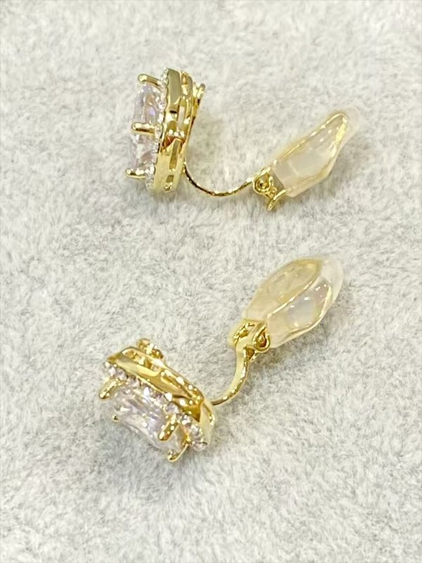 画像4: [ジュエリー][イヤリング]ゴールド・シルバー・クリアストーン・ビジュー・スクエアカット・イヤリング[即日発送] (4)