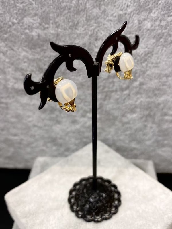 画像7: [ジュエリー][イヤリング]ゴールド×ブラック・ゴールド×ホワイト・フラワーモチーフ・ラインストーン・イヤリング[即日発送] (7)