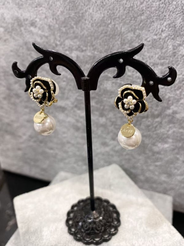 画像2: [ジュエリー][イヤリング]ゴールド×ブラック・ゴールド×ホワイト・フラワーモチーフ・ラインストーン・パール・イヤリング[即日発送] (2)