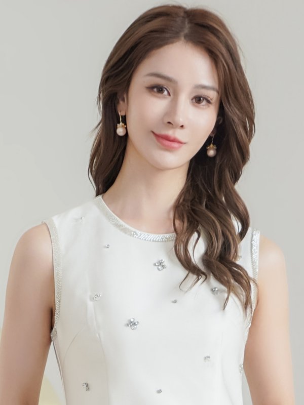 画像4: [送料無料][GINZA COUTURE]ホワイト・ブラック・ワンカラー・シンプル・ラインストーン・スパンコール・ポケット・ノースリーブ・Aライン・ミニドレス・ワンピース[即日発送][大きいサイズあり] (4)